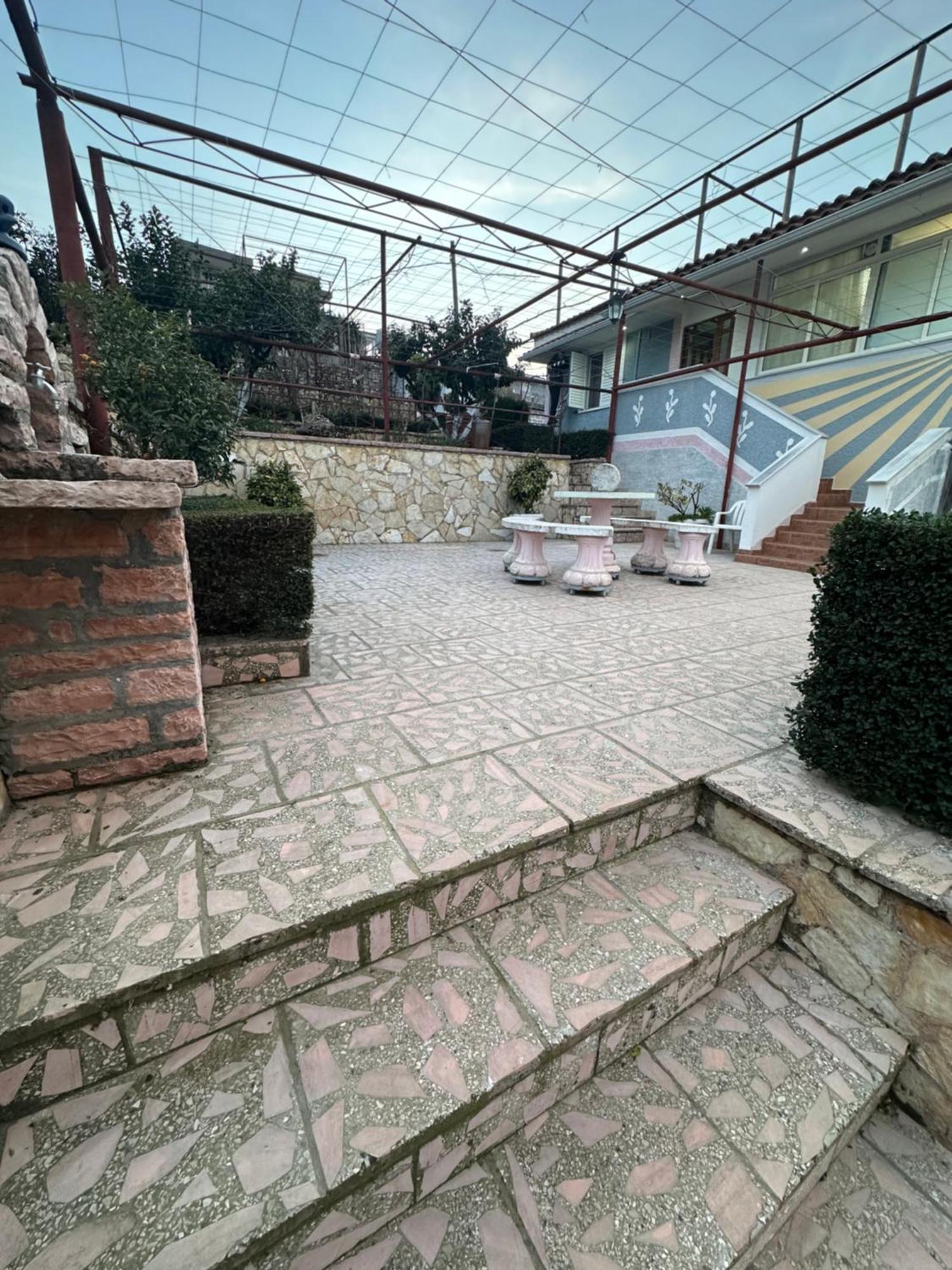Villa Kevin'S Sarandë Buitenkant foto