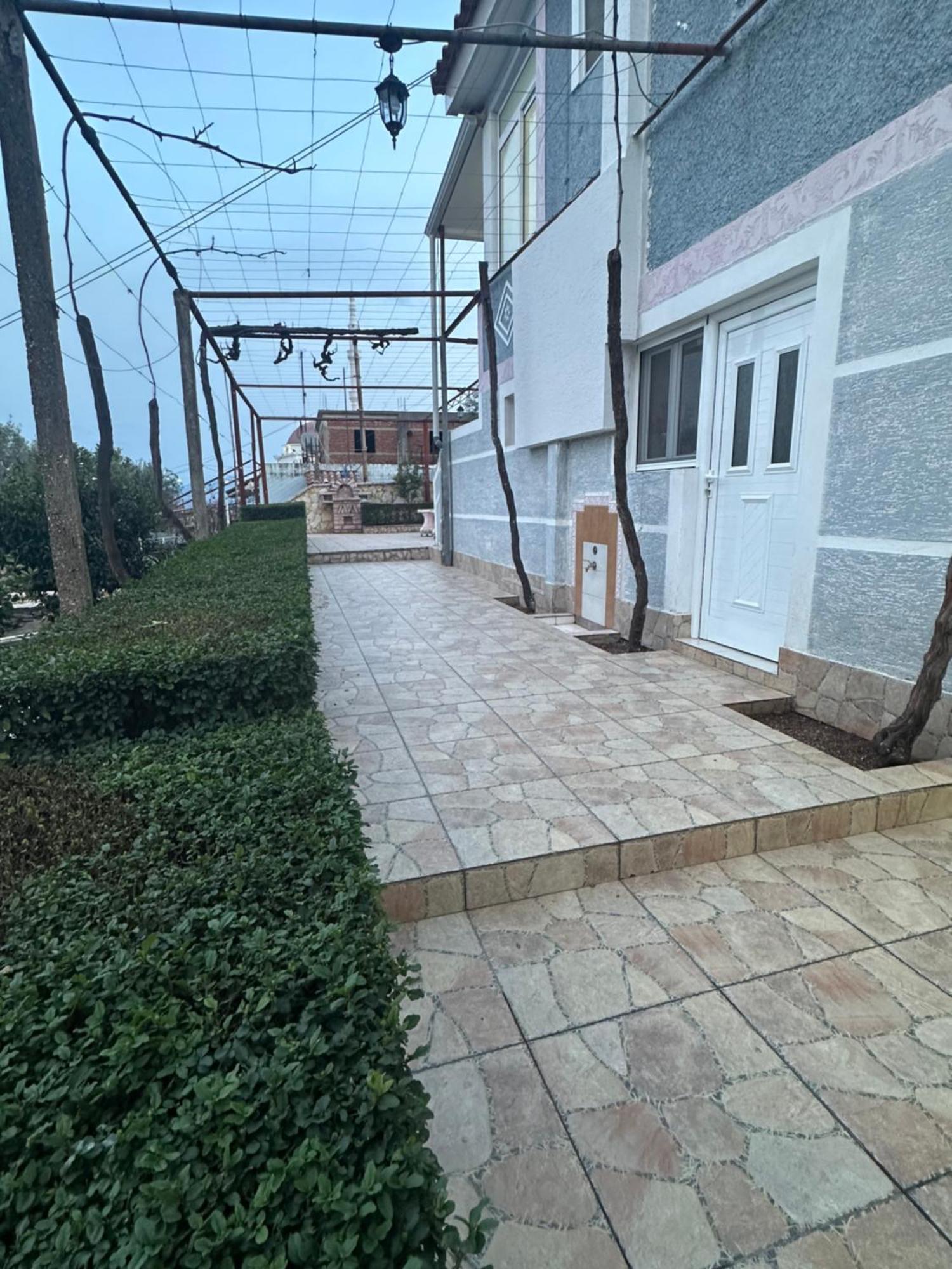 Villa Kevin'S Sarandë Buitenkant foto