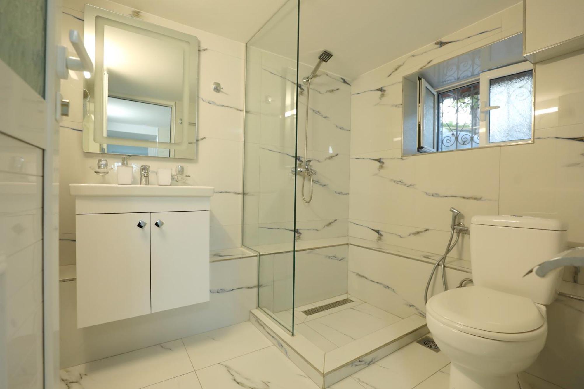 Villa Kevin'S Sarandë Buitenkant foto