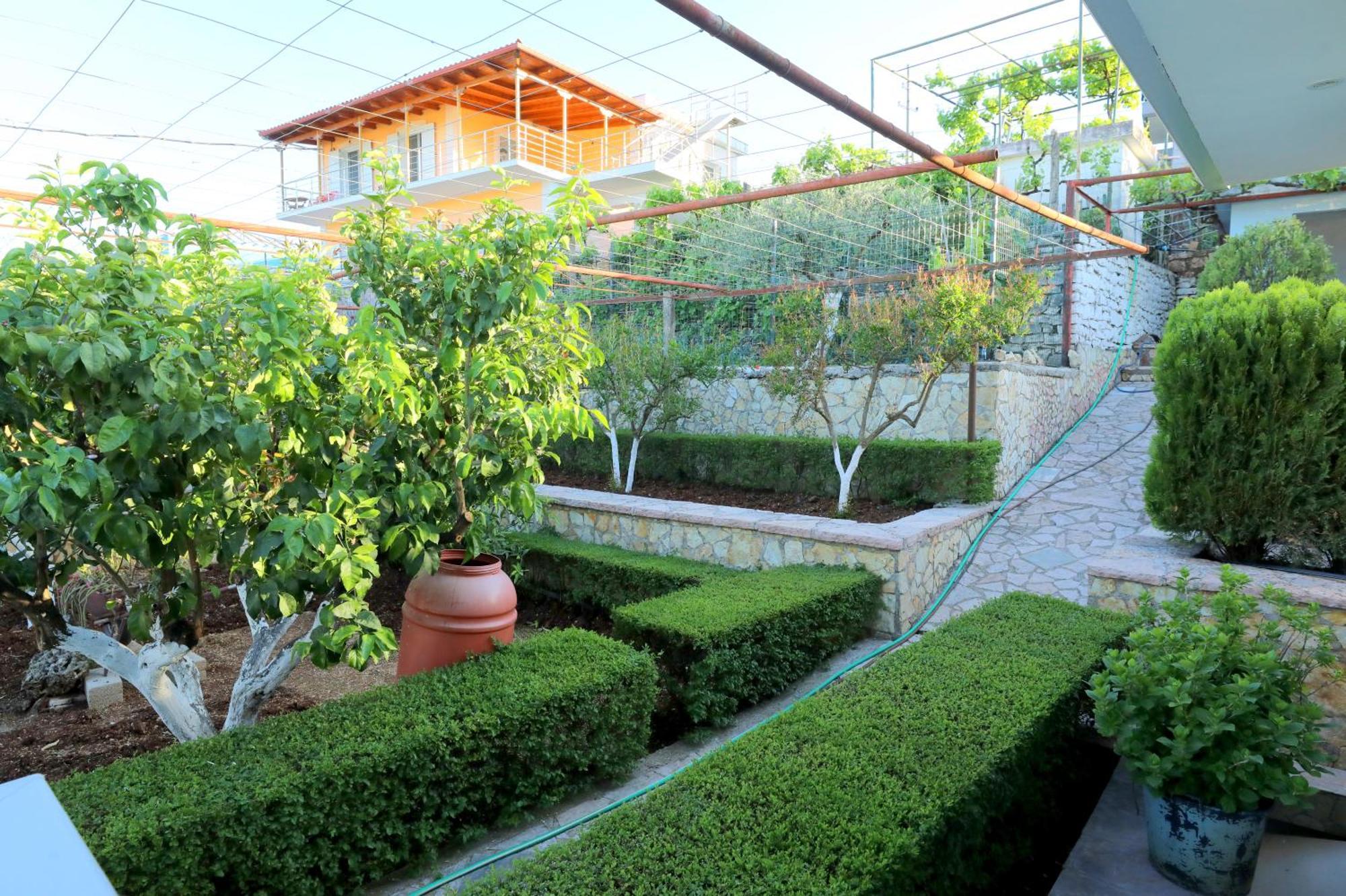 Villa Kevin'S Sarandë Buitenkant foto