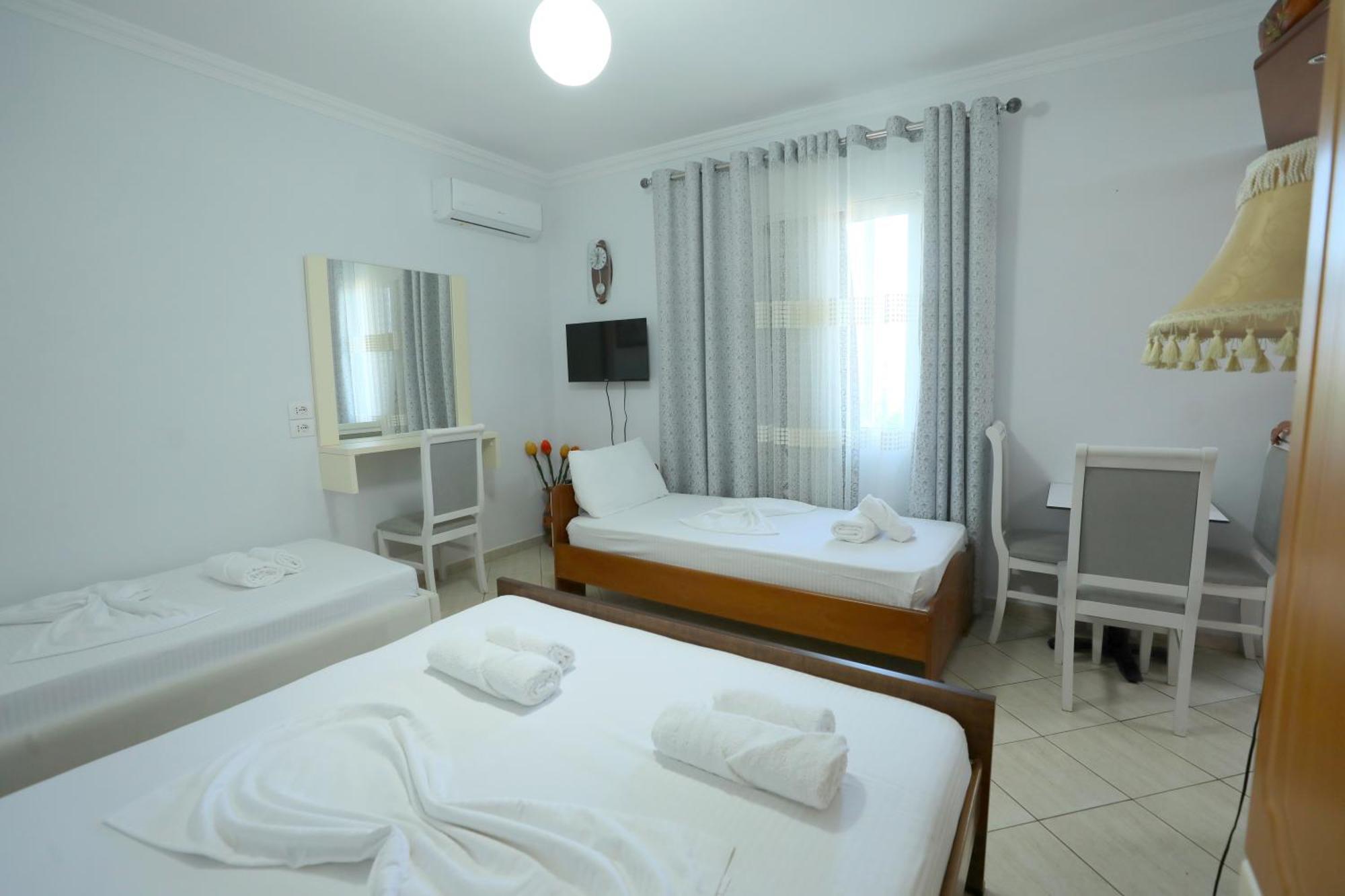 Villa Kevin'S Sarandë Buitenkant foto