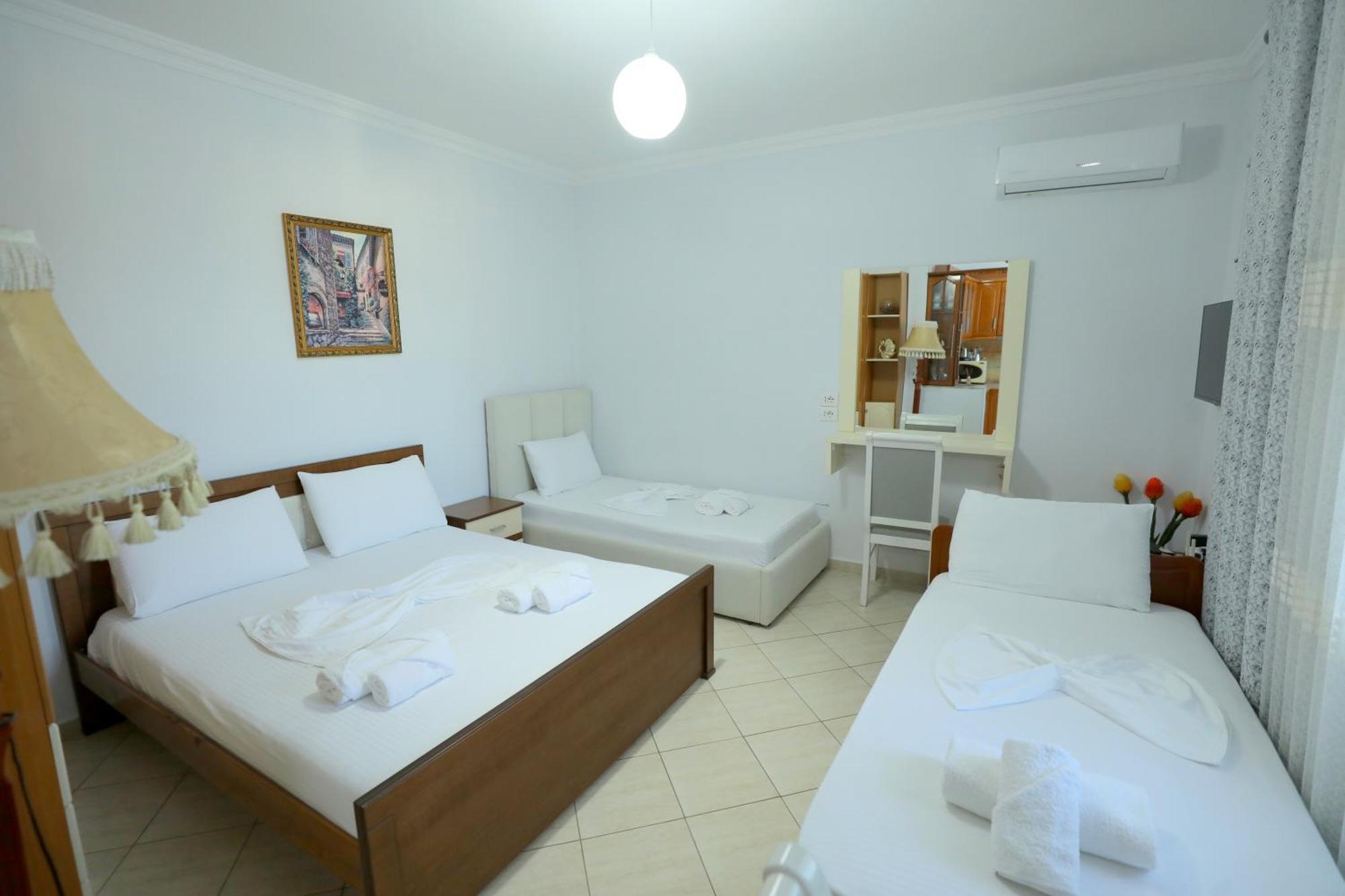 Villa Kevin'S Sarandë Buitenkant foto