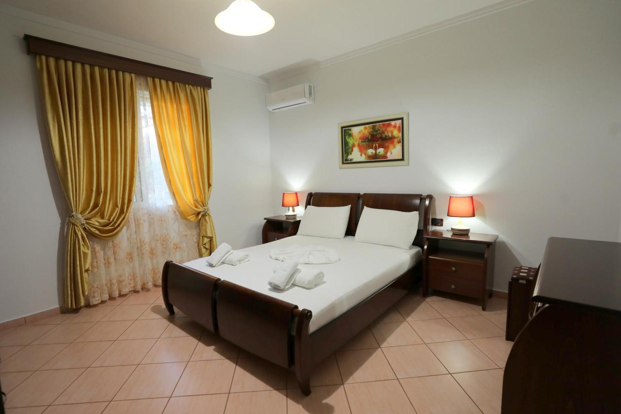 Villa Kevin'S Sarandë Buitenkant foto